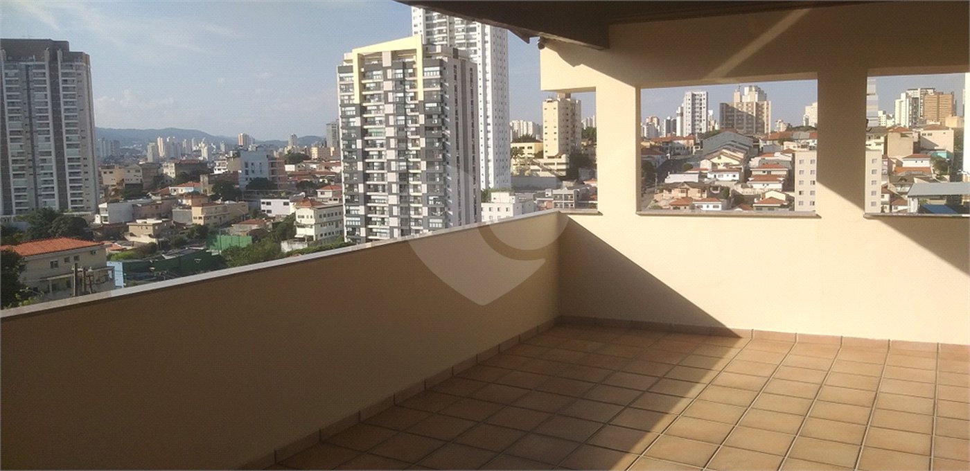 Casa à venda com 3 suítes em Parque Peruche, São Paulo, SP