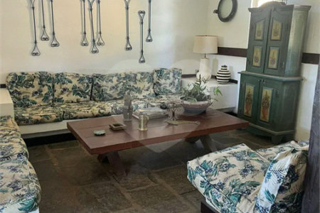Casa à venda com 4 suítes em Humaitá, Armação dos Búzios, RJ