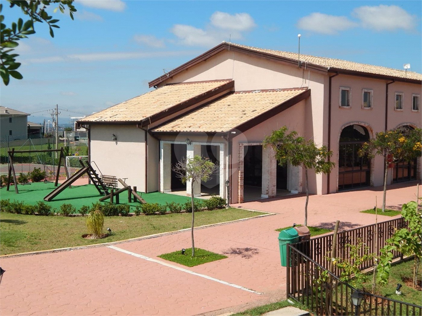 Casa à venda com 4 suítes no condomínio Residencial Campo de Toscana, Vinhedo - SP