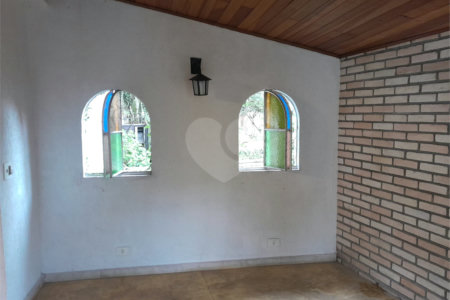 Sobrado à venda com 6 quartos, sendo 3 suítes, em Rolinópolis, São Paulo, SP
