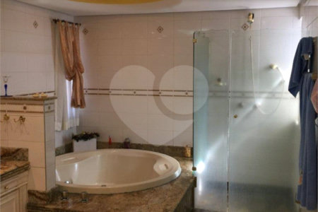 Apartamento à venda com 4 quartos, sendo 3 suítes, em Bosque da Saúde, São Paulo, SP
