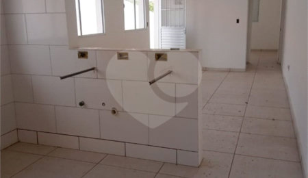 Casa à venda com 2 quartos em Jardim dos Ipês, Mairinque, SP