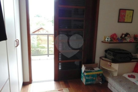 Sobrado à venda com 4 quartos, sendo 3 suítes, em Jardim Franca, São Paulo, SP