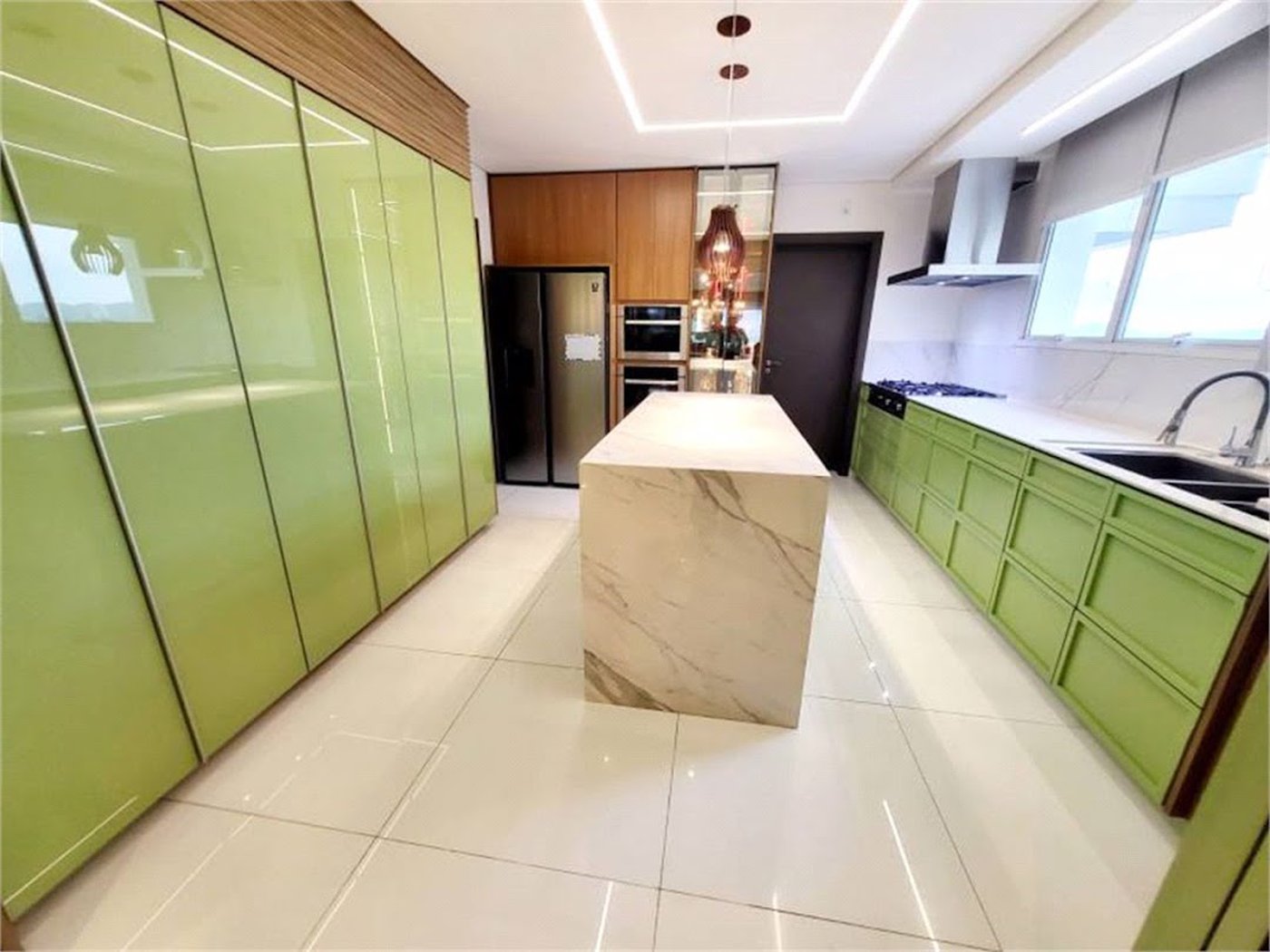 Apartamento Residencial à venda, Gonzaga, Santos - AP1684.