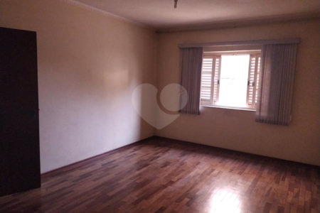 Casa à venda com 2 quartos no Centro, Vinhedo, SP