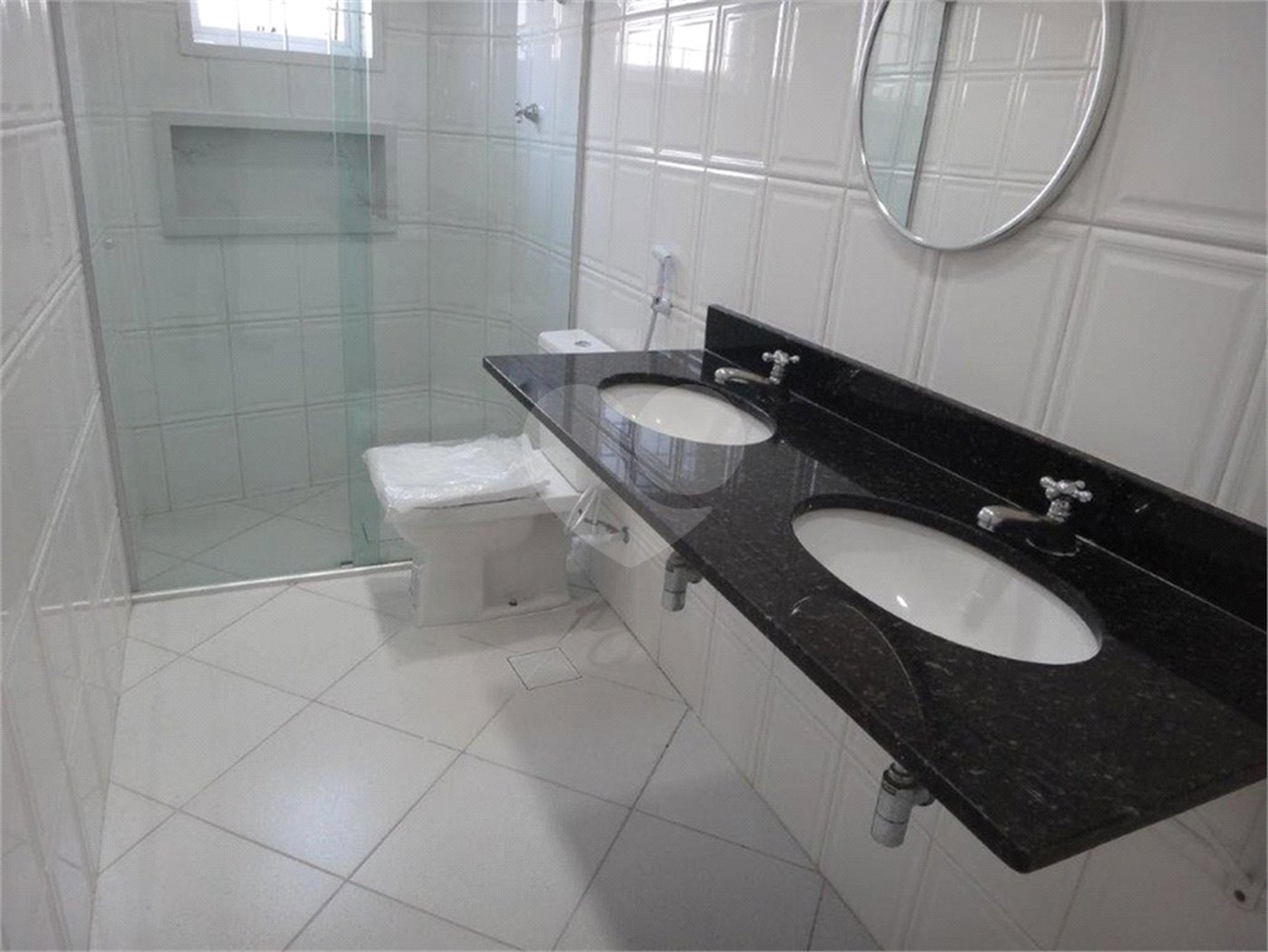 Casa à venda com 3 quartos, sendo 2 suítes,  em Mirandópolis, São Paulo, SP
