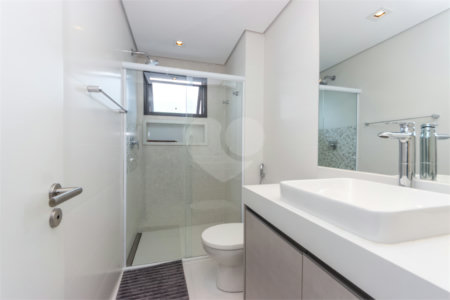 Casa à venda com 3 suítes no condomínio Reserva 8, São Paulo - SP