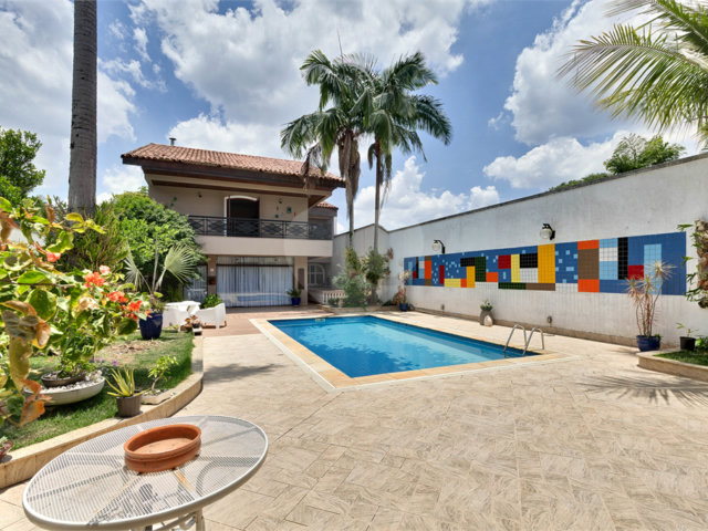 Casa à venda com 5 quartos, sendo 4 suítes,  em Alto da Boa Vista, São Paulo, SP