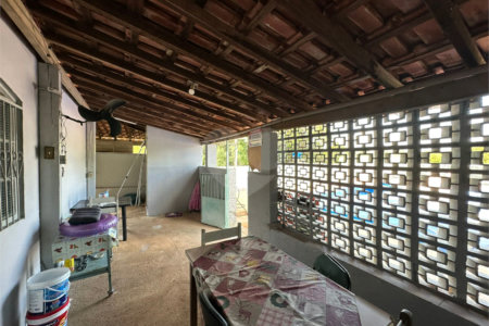 Casa a venda na Lagoa Dourada
