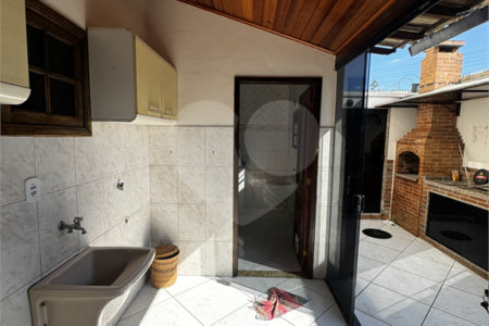 Casa à venda com 3 quartos, sendo 1 suíte, no condomínio Village da Posse, Rio de Janeiro - RJ