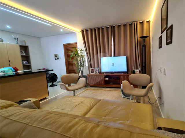 Casa Térrea à venda com 4 quartos, sendo 2 suítes,  em Vila Isolina Mazzei, São Paulo, SP