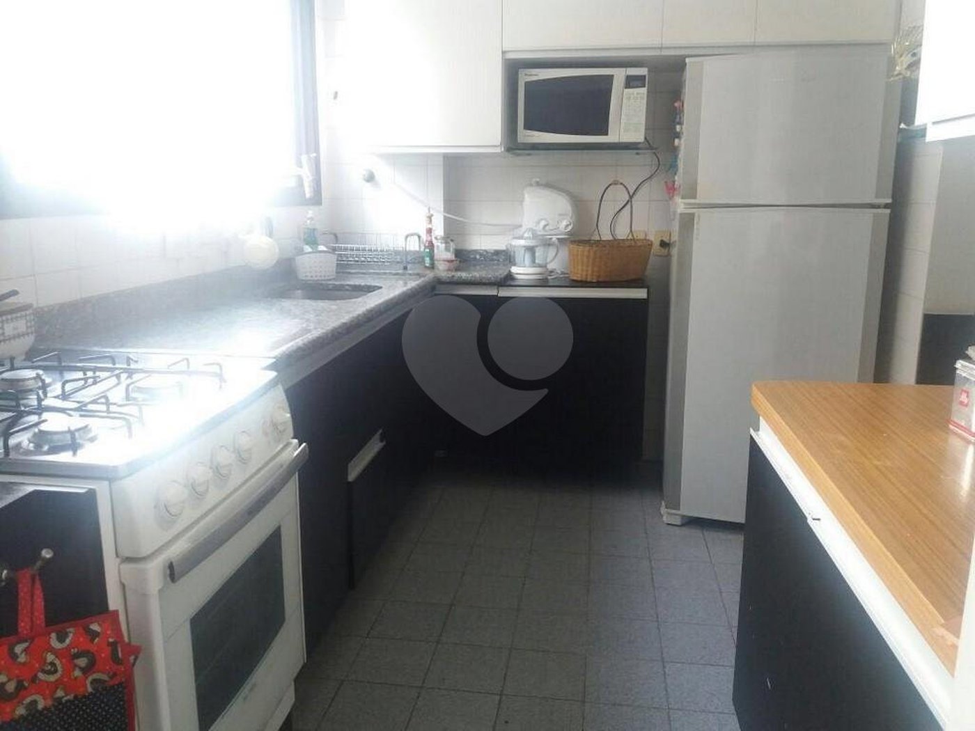 Apartamento à venda com 3 quartos, sendo 1 suíte,  em Vila Morumbi, São Paulo, SP