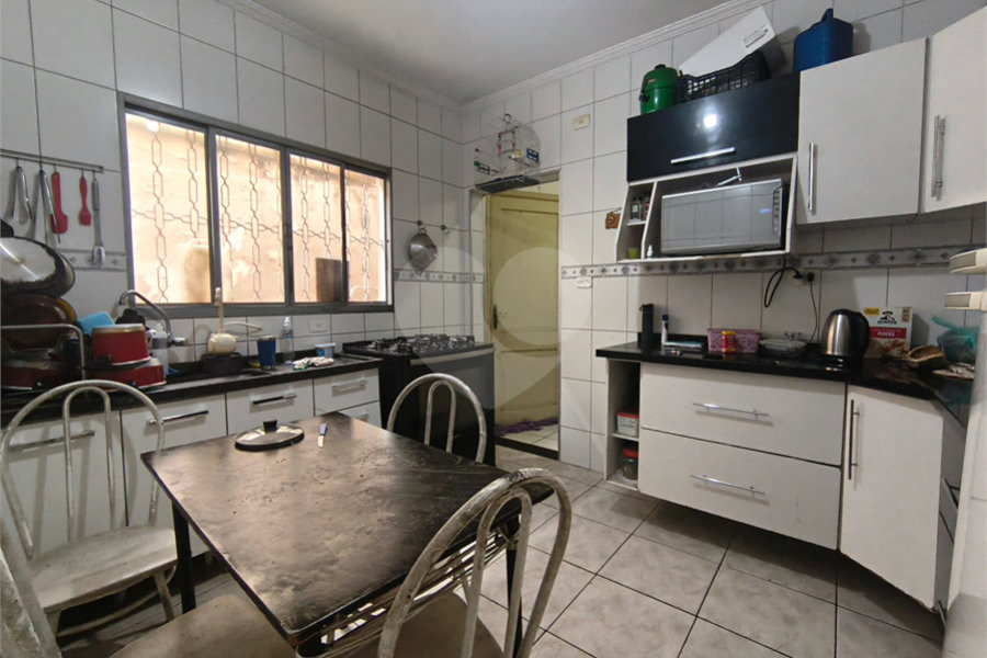 Sobrado à venda com 8 quartos, sendo 2 suítes, em Parada Inglesa, São Paulo, SP