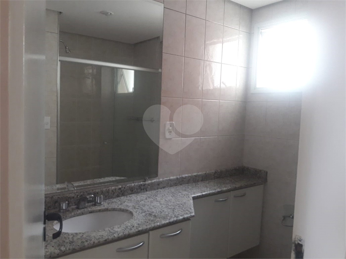 Apartamento à venda com 3 quartos, sendo 1 suíte,  em Parada Inglesa, São Paulo, SP