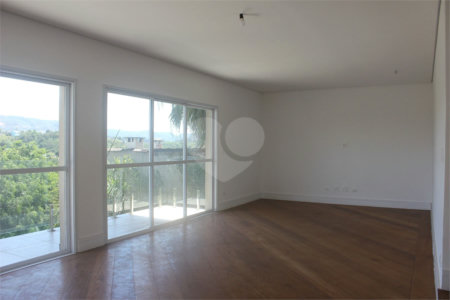 Casa à venda ou para alugar com 4 suítes em Alphaville, Santana de Parnaíba, SP