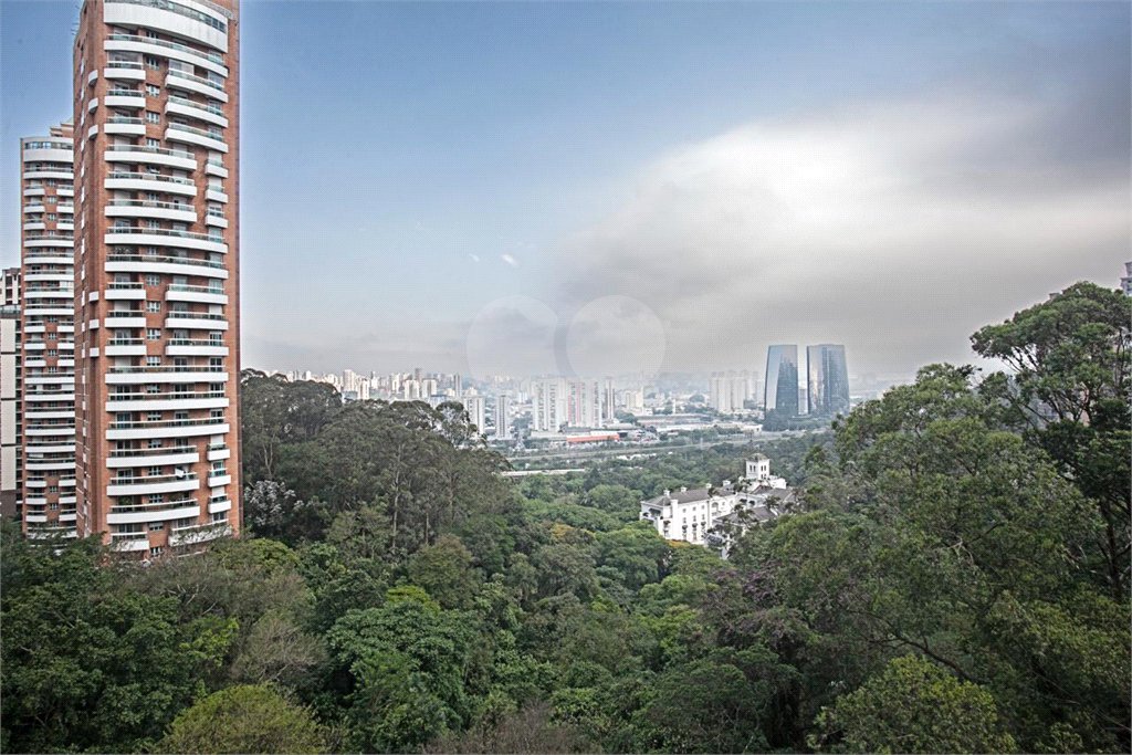 Apartamento à venda com 4 suítes em Panamby, São Paulo, SP
