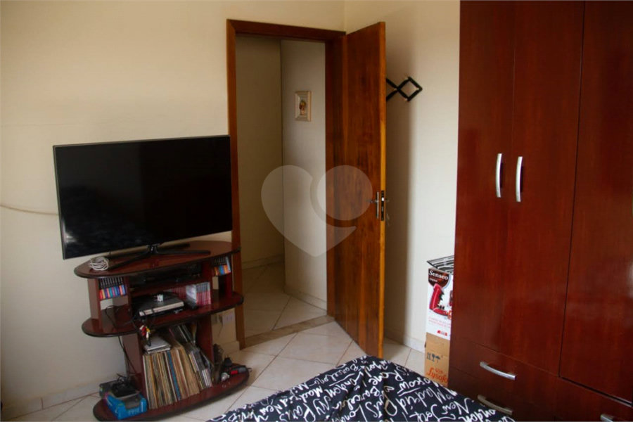 Casa Térrea à venda com 3 quartos, sendo 1 suíte, em Vila Irmãos Arnoni, São Paulo, SP