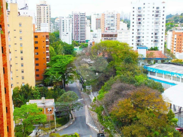 Apartamento à venda com 3 suítes em Real Parque, São Paulo, SP