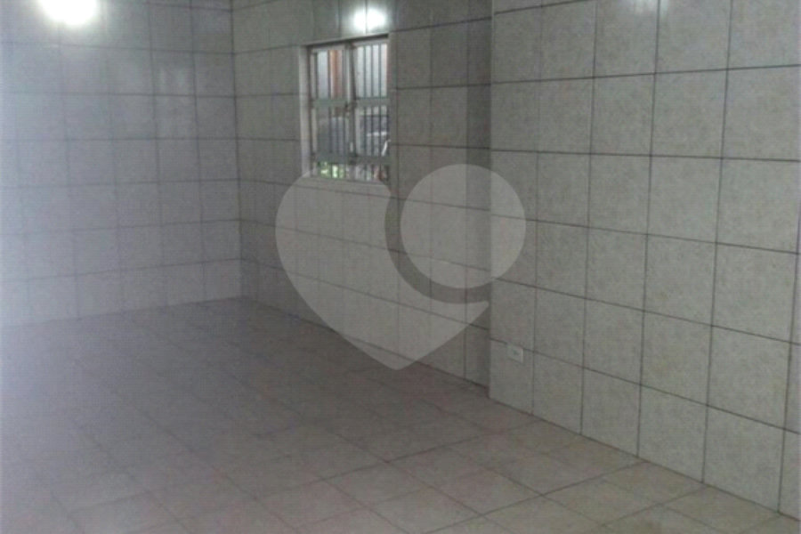 Sobrado à venda com 4 quartos em Jardim Ana Maria, Santo André, SP