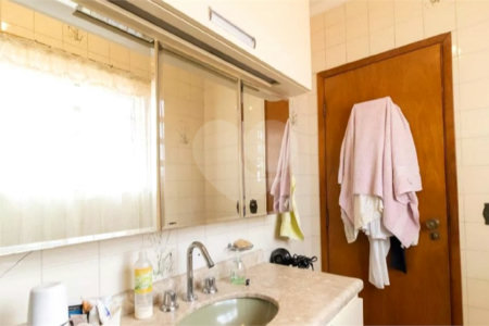 Sobrado à venda com 2 quartos, sendo 1 suíte, em Vila Brasilina, São Paulo, SP