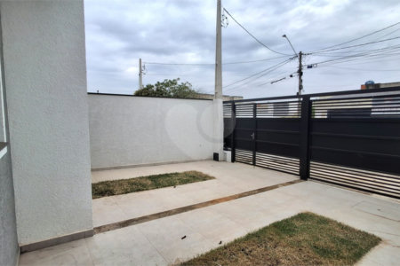 Casa de Vila à venda com 2 quartos em Jardim Santa Marta, Sorocaba, SP