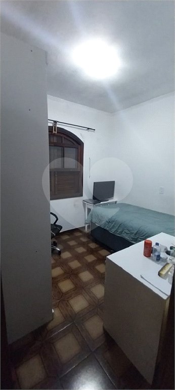 Casa à venda com 3 quartos, sendo 1 suíte, em Vila Scarpelli, Santo André, SP