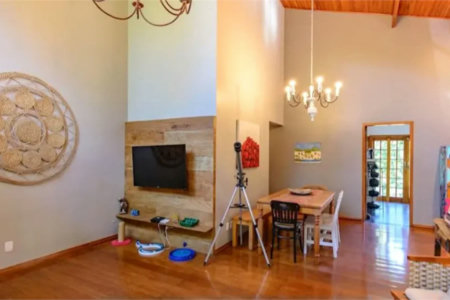 Casa à venda com 4 quartos, sendo 2 suítes,  em Granja Viana, Cotia, SP