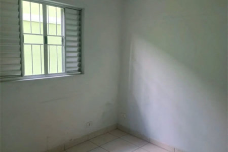 Sobrado à venda com 5 quartos em Vila Arriete, São Paulo, SP
