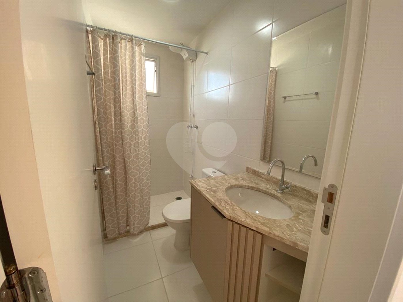 Apartamento à venda com 3 quartos, sendo 1 suíte, em Vila Guilherme, São Paulo, SP