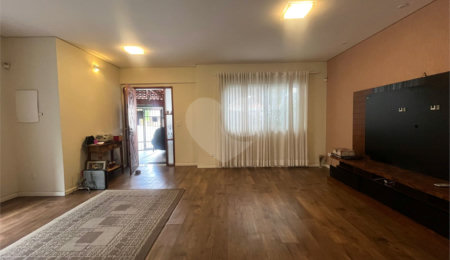 Casa à venda com 4 quartos, sendo 1 suíte,  em Jardim França, São Paulo, SP