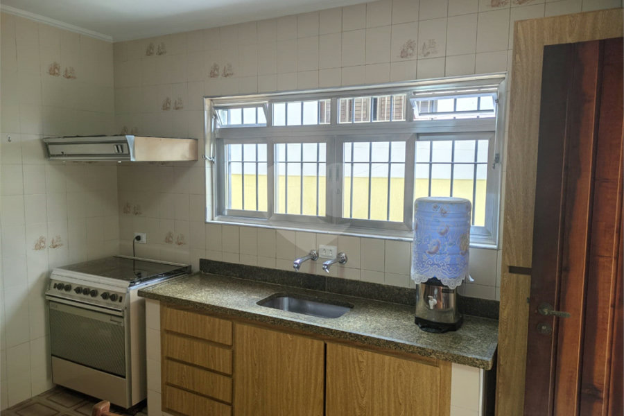Sobrado à venda com 3 quartos, sendo 1 suíte,  em Vila Guilherme, São Paulo, SP