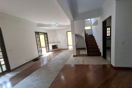 Casa para alugar com 4 quartos, sendo 2 suítes, no condomínio Palm Garden, São Paulo - SP