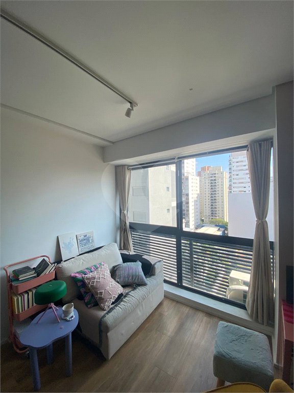 Apartamento à venda com 12 quartos, sendo 1 suíte,  em Vila Pompéia, São Paulo, SP