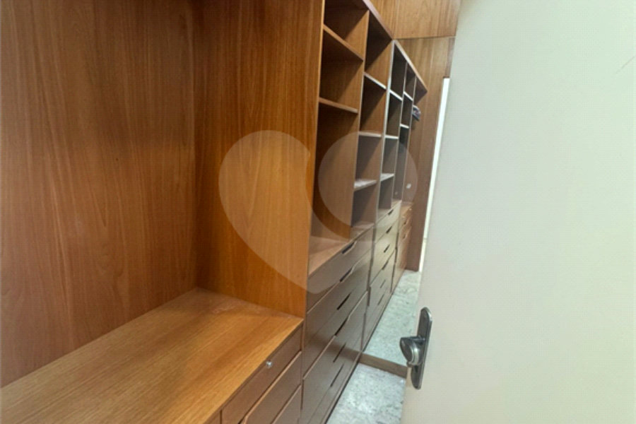 Sobrado à venda ou para alugar com 5 quartos, sendo 3 suítes, em Tucuruvi, São Paulo, SP