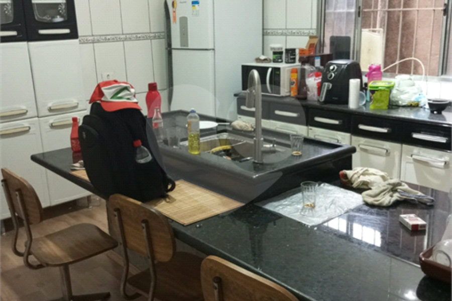 Sobrado à venda com 6 quartos, sendo 2 suítes, em Jardim Felicidade, São Paulo, SP