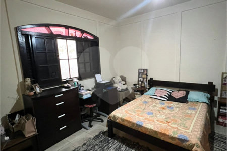 Casa à venda com 4 quartos, sendo 1 suíte,  em Jardim Ponte Grande, Mogi das Cruzes, SP