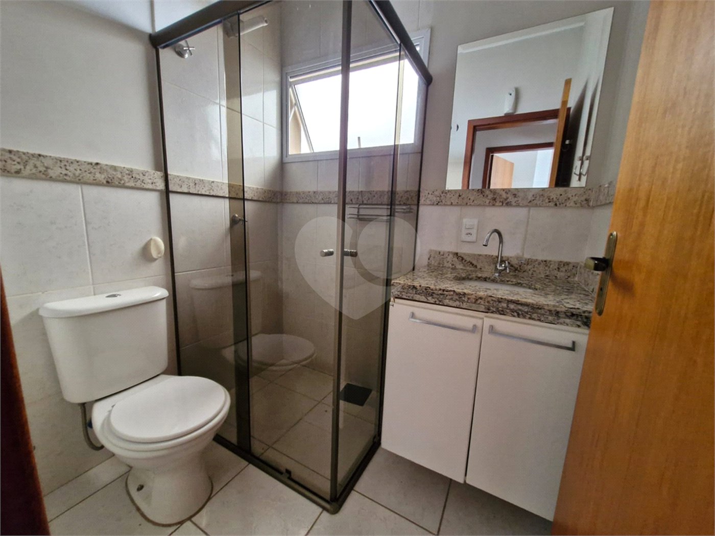 Casa à venda com 3 quartos, sendo 1 suíte,  no condomínio Residencial Felicitá, Sorocaba - SP