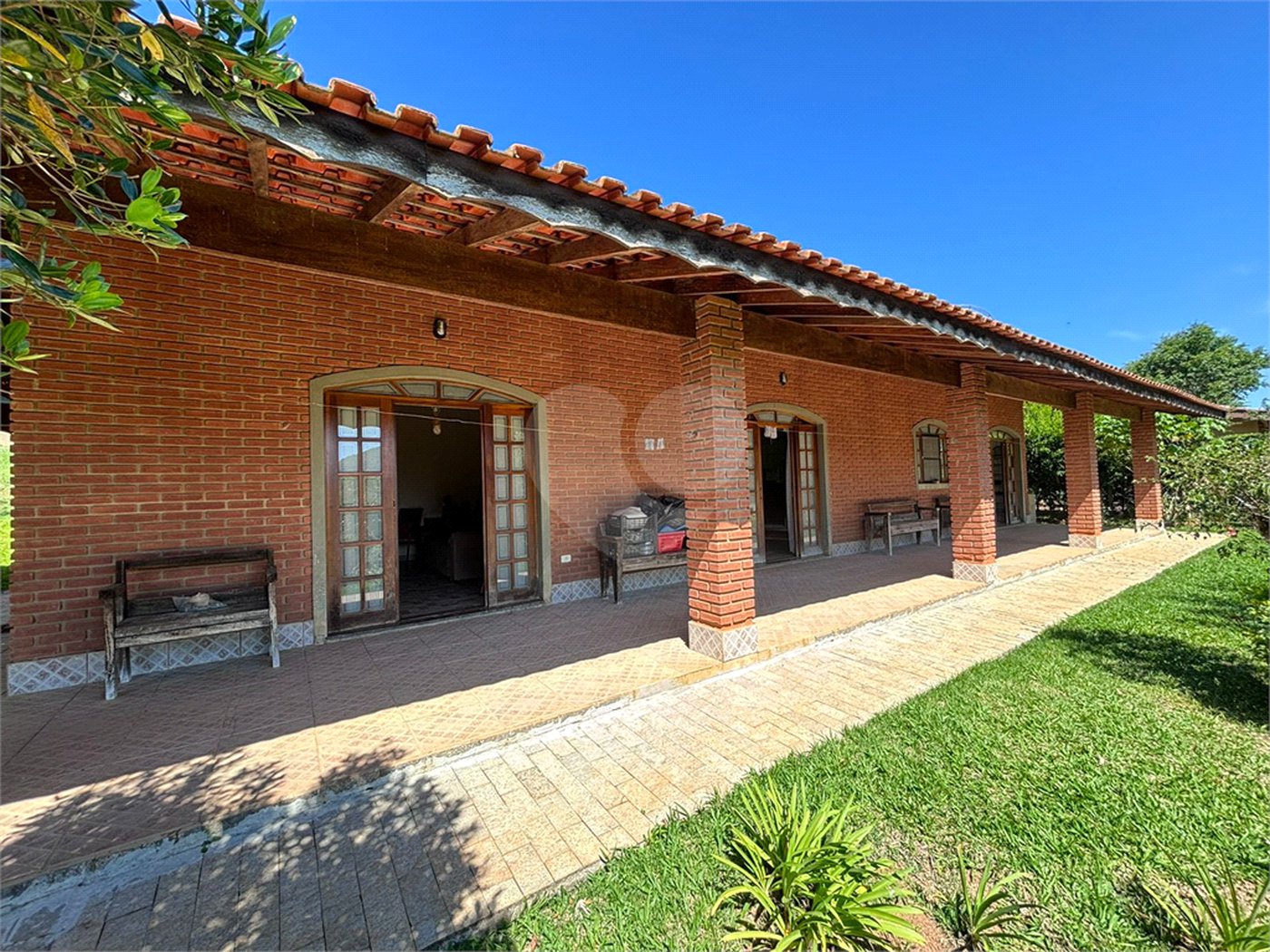 Casa Térrea à venda com 4 quartos, sendo 2 suítes, em Alpes D'Ouro, Bom Jesus dos Perdões, SP
