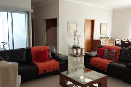 Casa à venda com 4 suítes no condomínio Jardins D'icaraí, Salto - SP