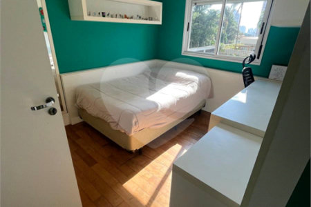 Apartamento à venda com 3 suítes em Vila Mariana, São Paulo, SP