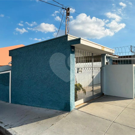 Casa 2 dormitórios Antônio Blanco