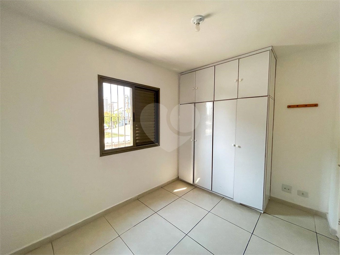 Apartamento à venda com 3 quartos, sendo 1 suíte,  em Planalto Paulista, São Paulo, SP