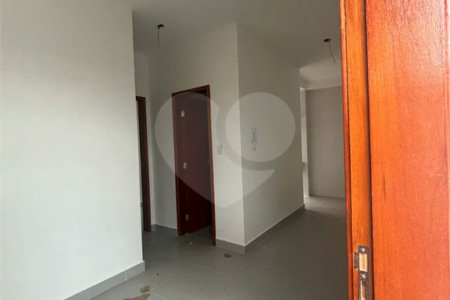Casa à venda com 2 quartos, sendo 1 suíte, no condomínio Maracujas, São Paulo - SP