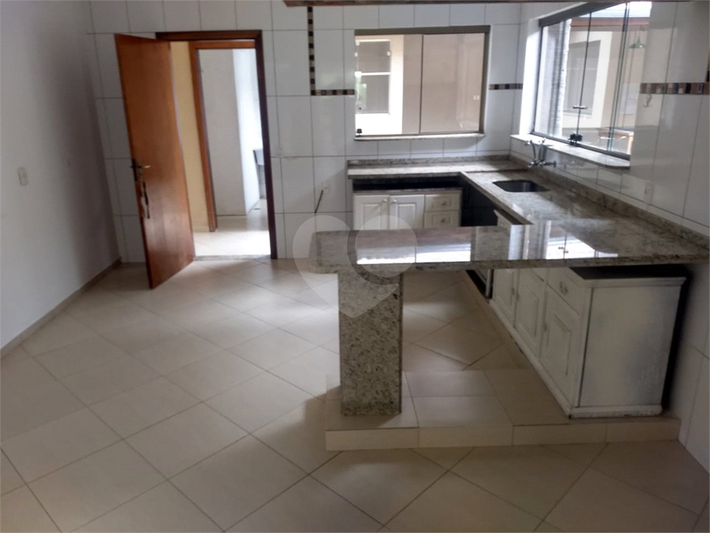 Casa à venda com 2 suítes em Bosque, Vinhedo, SP