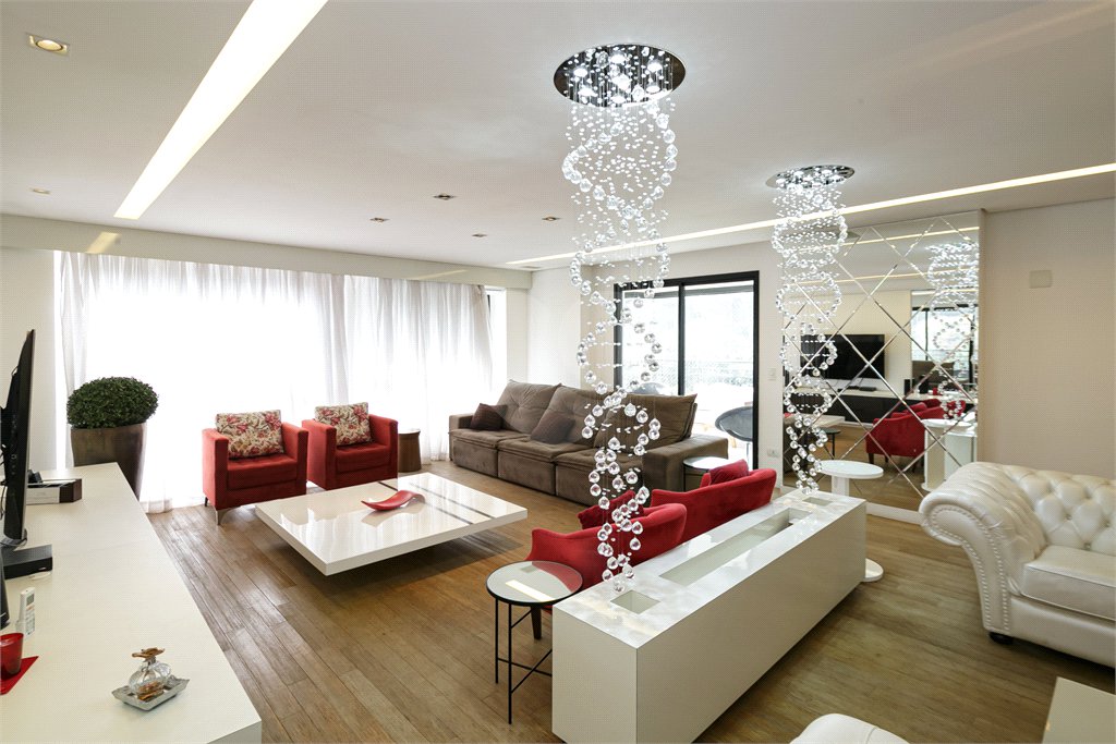 Apartamento à venda com 3 suítes em Alto da Boa Vista, São Paulo, SP