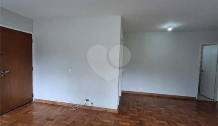 Apartamento à venda ou para alugar com 2 quartos, sendo 1 suíte,  em Indianópolis, São Paulo, SP