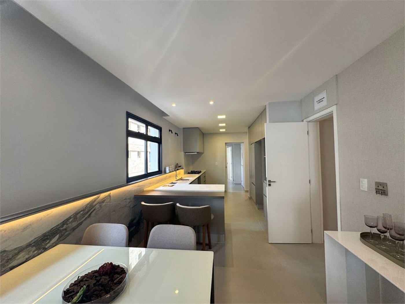 Apartamento com 4 dormitórios à venda, 295 m² por R$ 3.200.000,00 - Boqueirão - Santos/SP