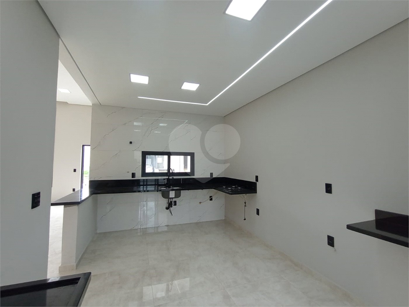Casa à venda com 2 quartos, sendo 1 suíte,  em Residencial Lago dos Ipês, Itapetininga, SP