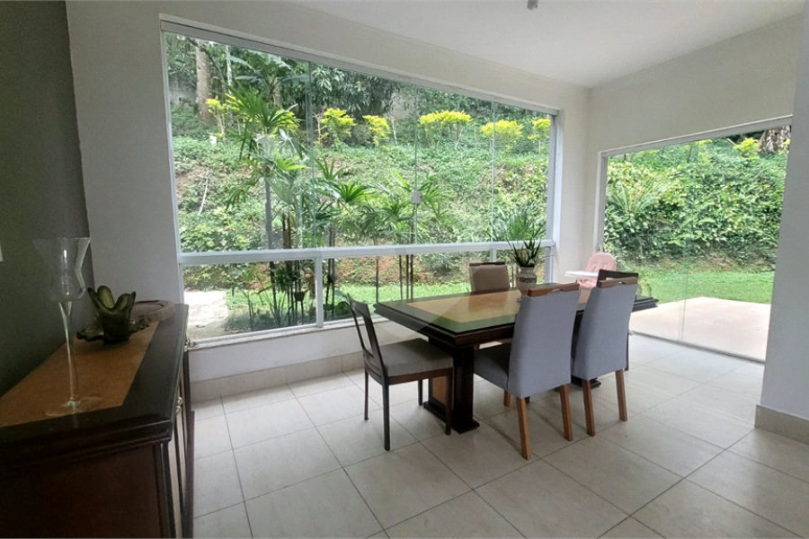 Casa à venda com 5 suítes no condomínio Associação Reserva das Hortênsias, Mairiporã - SP