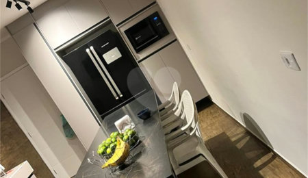 Sobrado à venda com 4 quartos, sendo 3 suítes, em Tremembé, São Paulo, SP